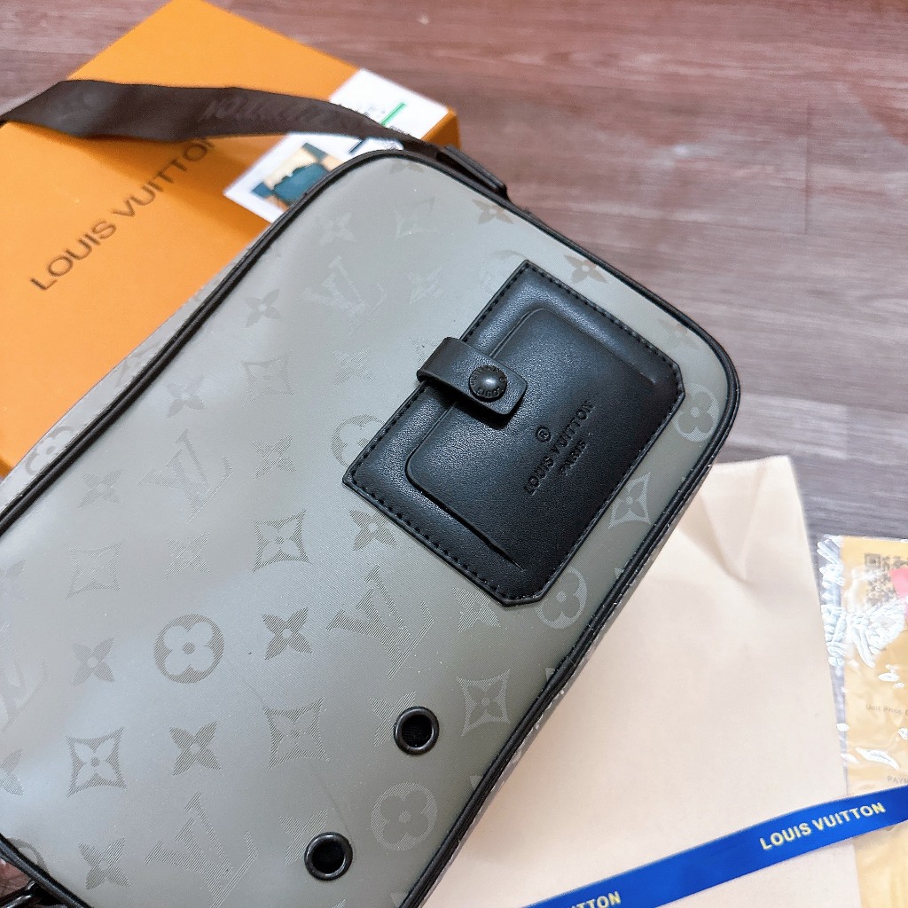 TÚI NAM ĐEO CHÉO DA THẬT HÀNG VIP FULLBOX NAM CHÂM LV HOẢ TỐC