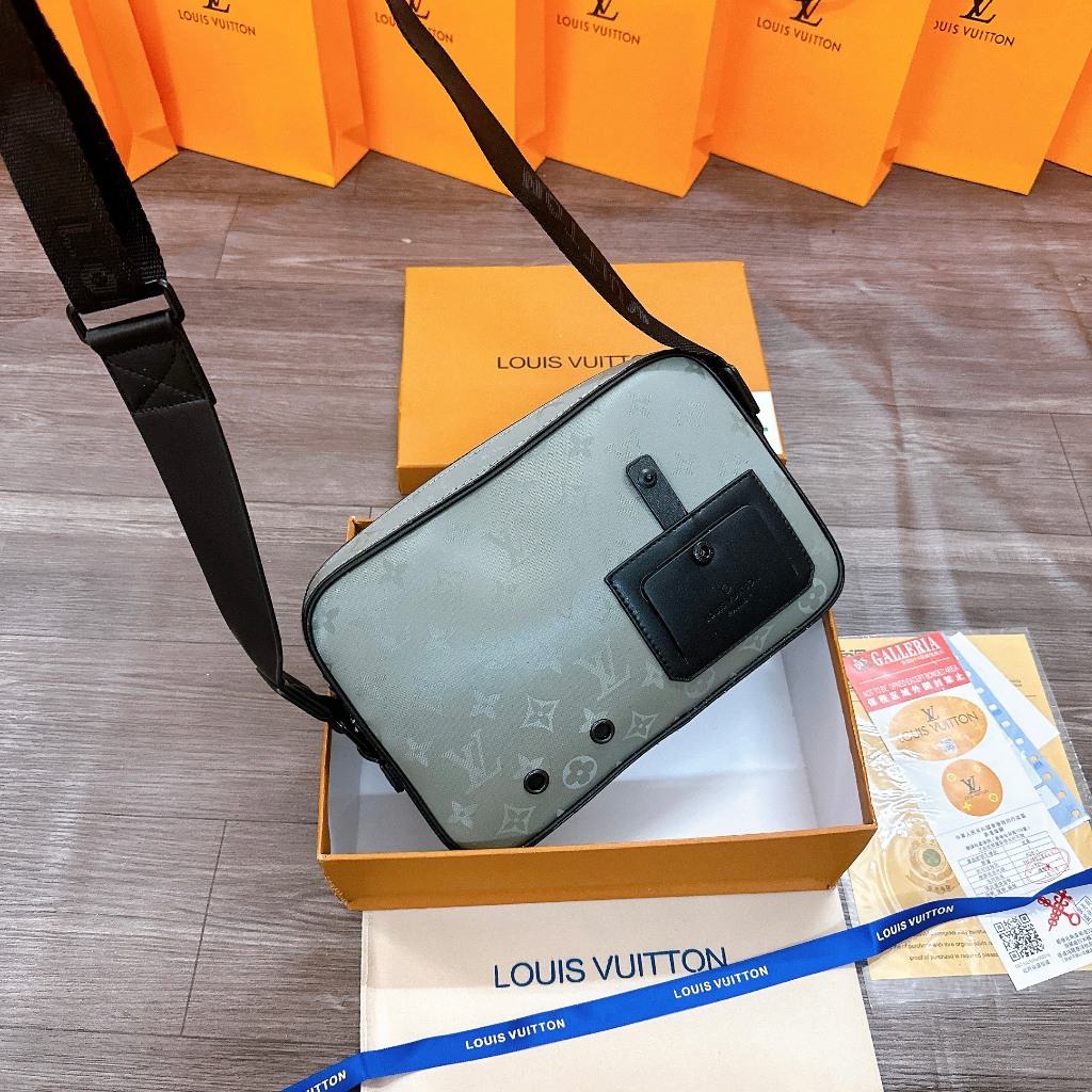 TÚI NAM ĐEO CHÉO DA THẬT HÀNG VIP FULLBOX NAM CHÂM LV HOẢ TỐC