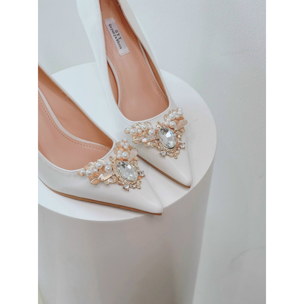 giay CG khoá đá ngọc - cực tôn dáng , siêu sáng đẹp - siêu hót - Form to nên lấy lùi size nha khách