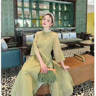 Áo dài cách tân Nhã Kì💥TẶNG BÒM💥Áo dài 4 tà cổ 2,5cm tròn đính cúc bọc phần bả vai chất liệu tơ nhăn thêu - Canna Store
