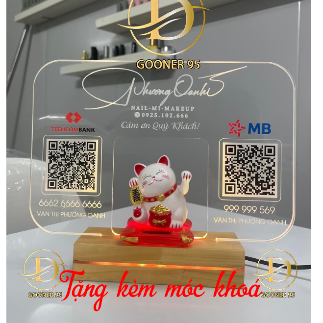 Bảng Quét mã QR CODE in theo yêu cầu, để bàn đựng mèo thần tài vẫy tay chất liệu mica bền đẹp thêm đèn lead siêu đ