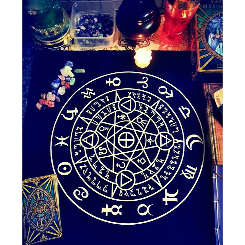[THIẾT KẾ VÀ IN HÌNH THEO YÊU CẦU] KHĂN TRẢI BÀI TAROT MỀM MỊN ĐỘC ĐÁO với điểm nhấn LOGO THƯƠNG HIỆ