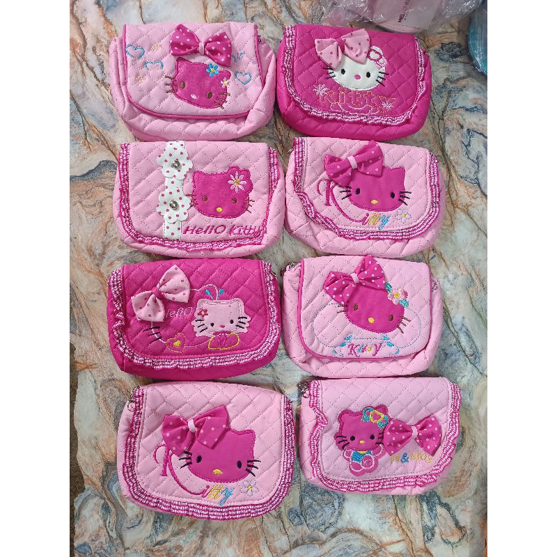 Ví đeo chéo Hello Kitty