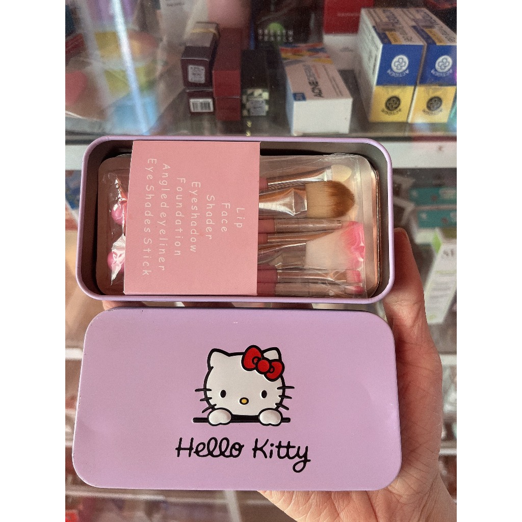 Cọ Trang Điểm Hello Kitty