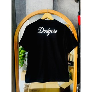 TEE NEW ERA HK BLACK ( AUTH )