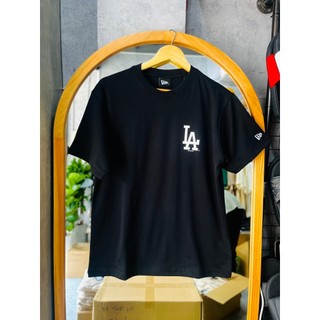 TEE NEW ERA HK BLACK ( AUTH )