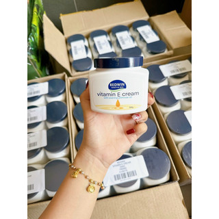 Kem dưỡng ẩm mềm mịn redwin vitamin e cream của úc 300g