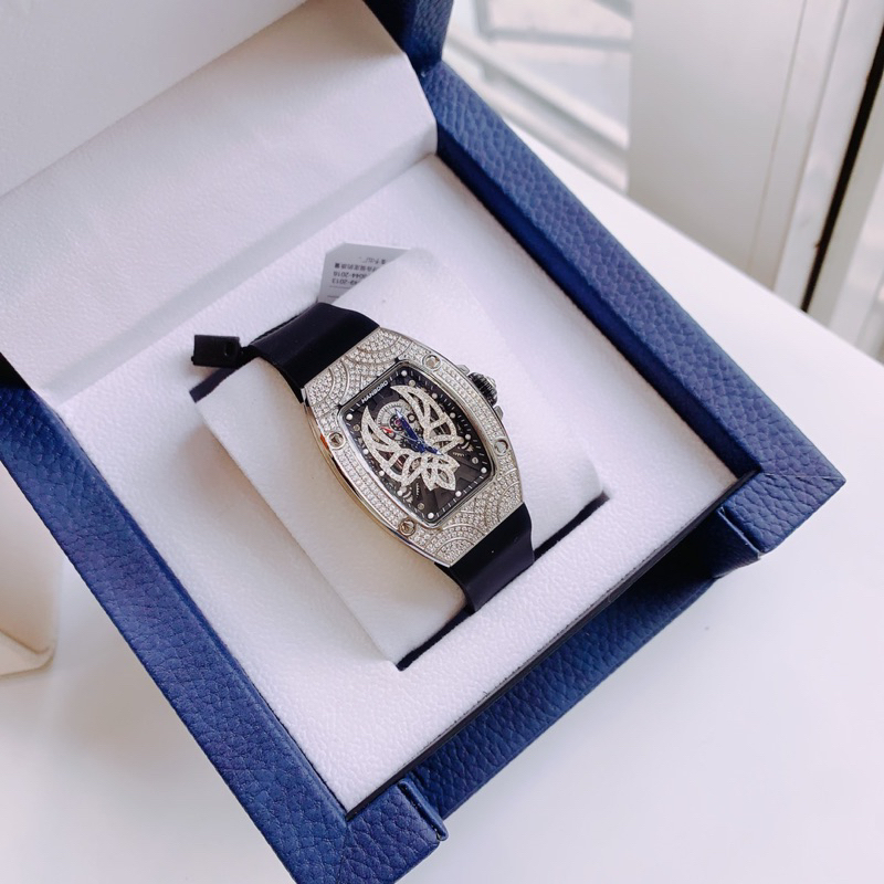 Đồng Hồ nữ Hanboro By Huboler đính đá chính hãng dây cao su trắng tim đỏ siz 36mm