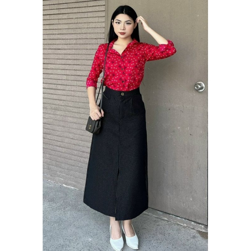Chân váy midi xẻ tà