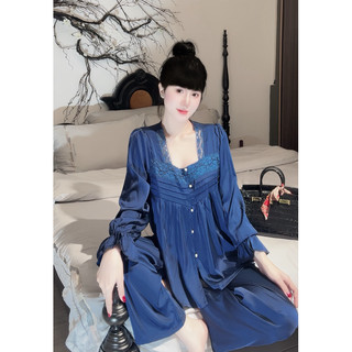 Set lụa tay dài cổ vuông phối ren nút ngọc