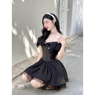 @LYNN DESIGN - Đầm ngắn trễ vai nơ đính đá Twiilly Dress vải gấm phối luới