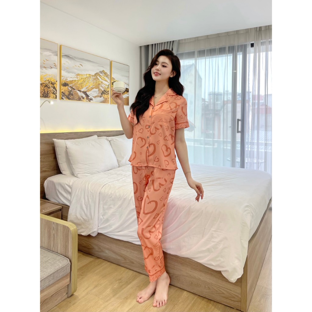 Bộ đồ ngủ mặc nhà ANNA nữ cao cấp, set đồ pijama dáng áo cộc quần dài họa tiết tim cực sang chảnh chất lụa