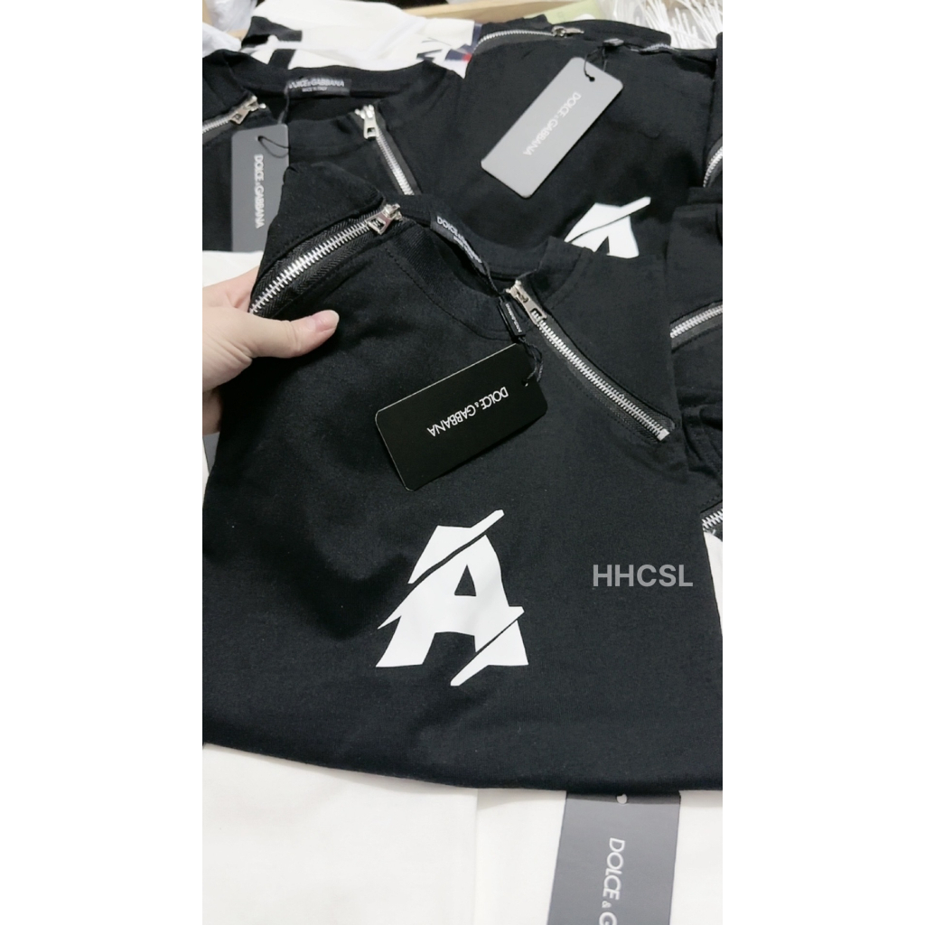 Áo Phông Nam Nữ Phong cạch Dolce in Chữ A Phối Khoá Viền Vai Phong Cách Thời Trang Hottrend 2024