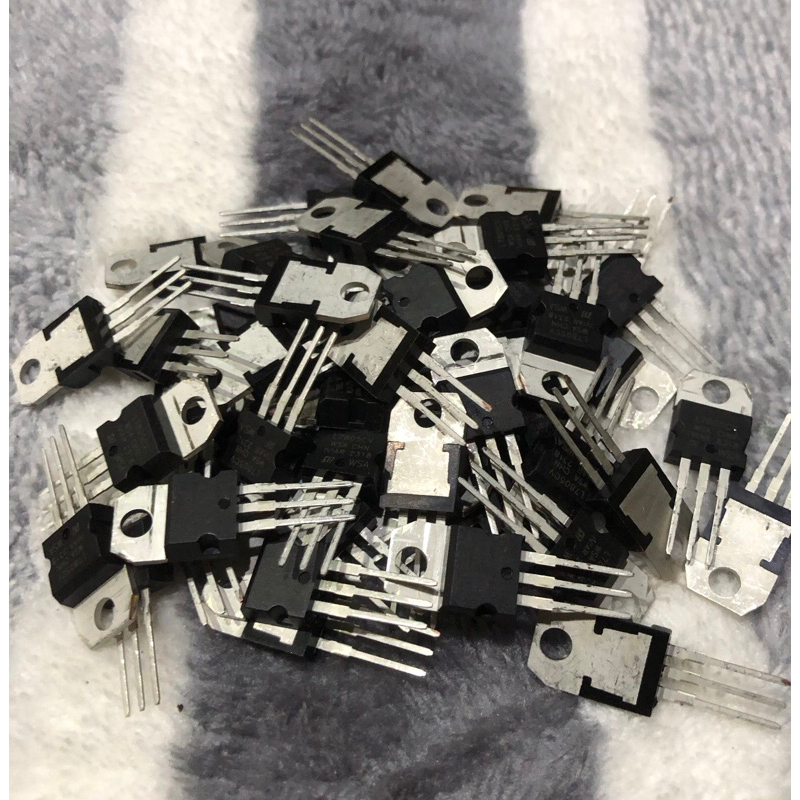 ic 7805 ra 5v set túi 10 chiếc một túi