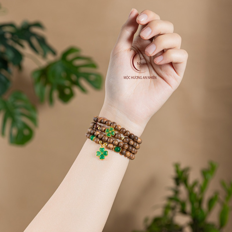 Vòng Tay Trầm Hương Mix Cỏ 4 Lá 108 Hạt Theo Mệnh