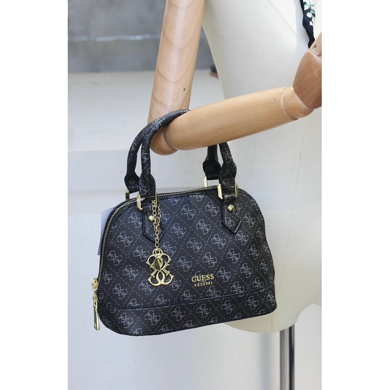 Túi guess dáng hến hoạ tiết 3 màu