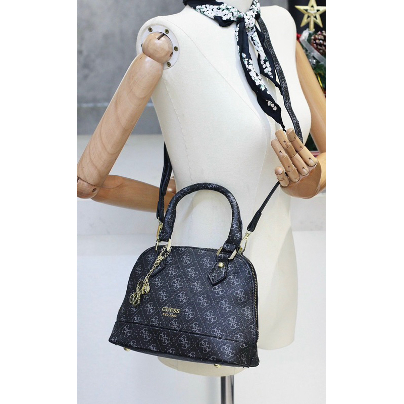 Túi guess dáng hến hoạ tiết 3 màu