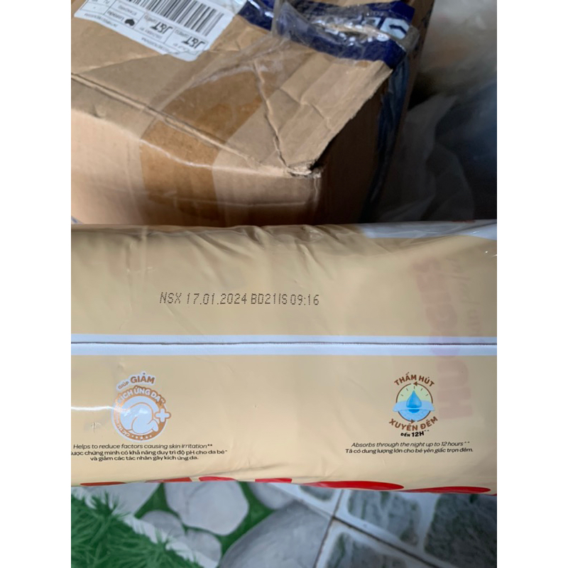 Tã dán huggies M76