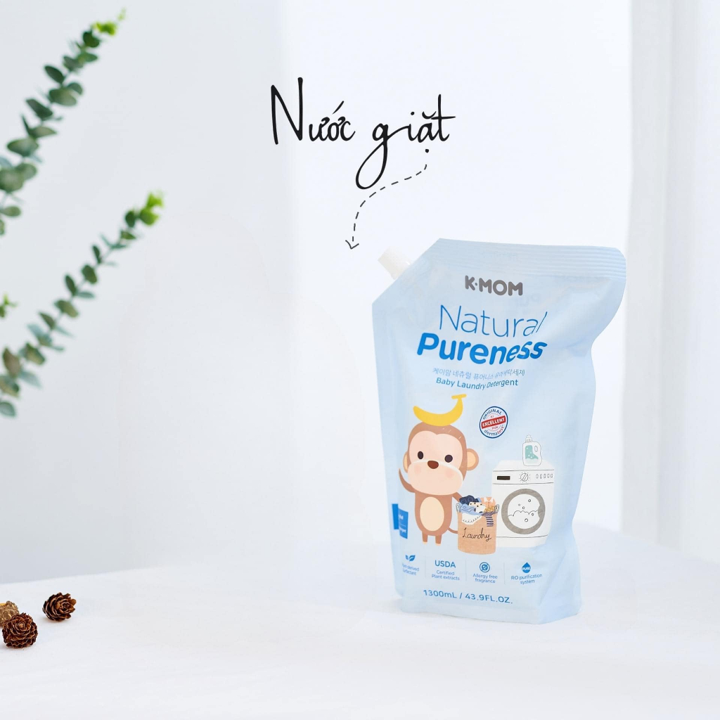 Nước giặt đồ hữu cơ cho bé Kmom chiết xuất thảo mộc tự nhiên