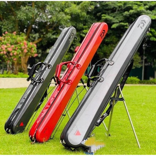 Bao đựng cần câu cá daiwa 3 ngăn, túi đựng cần câu cá cao cấp có chân chống siêu bền, chống thấm phủ cacbon