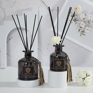 Tinh dầu thơm để phòng khuếch tán hương lọ đen, nước hoa để phòng lọ thủy tinh