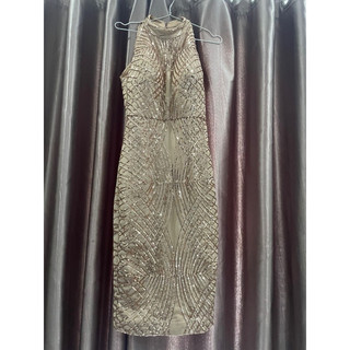 Đầm thiết kế của helen hoài sz M form s thanh lý