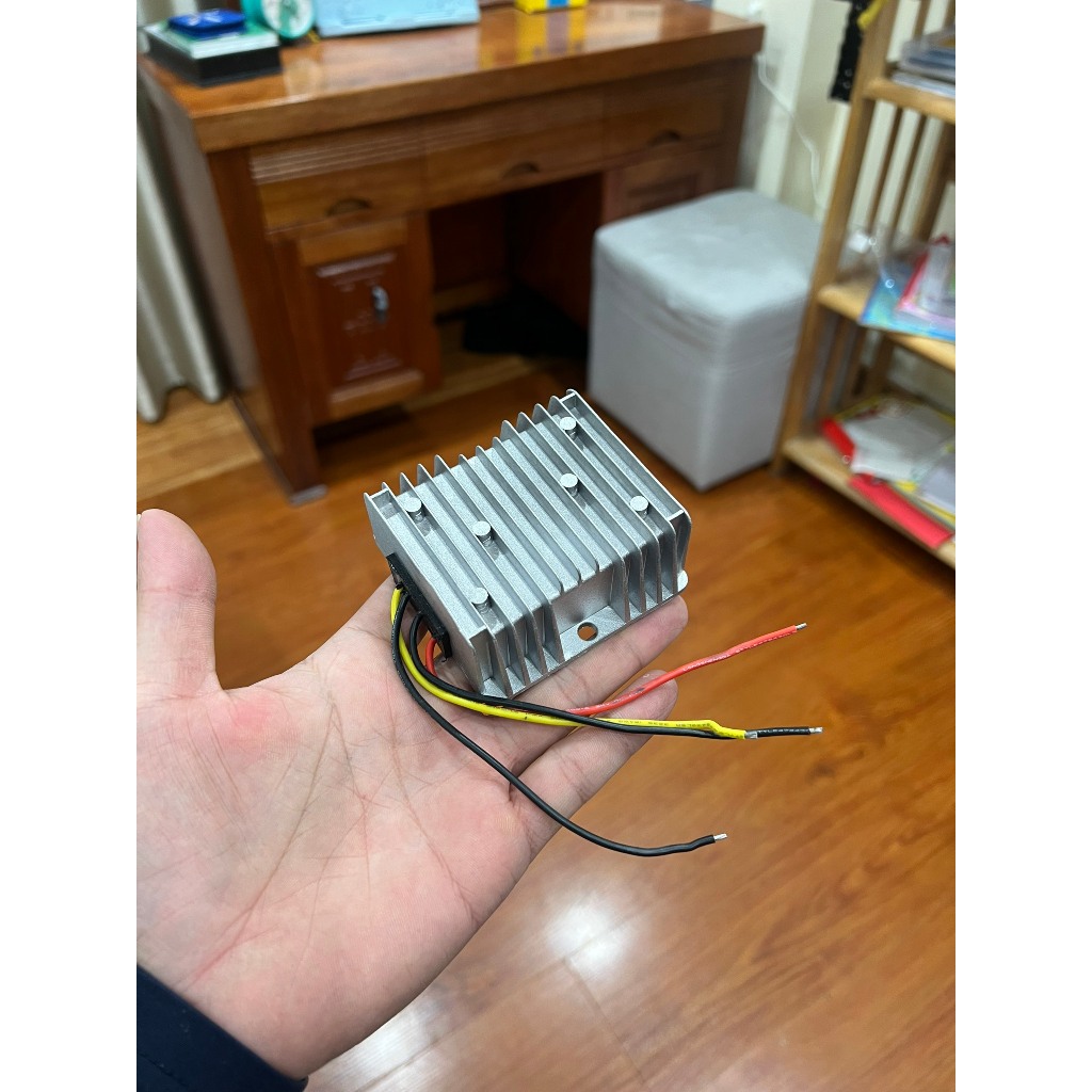 BỘ CHUYỂN ĐIỆN HẠ ÁP DC 8v-36v XUỐNG DC 19V 5A (24v xuống 19v 5a)
