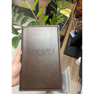 Bìa da menu ép chìm khổ A5 10 lá dày gáy lò xo màu nâu, đen