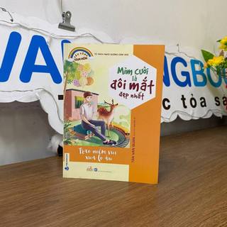 Sách - Mỉm Cười Là Đôi Mắt Đẹp Nhất - Văn Lang