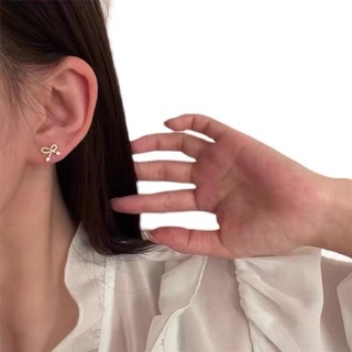 [1 CHIẾC] Khuyên tai bông tai 𝗧𝗵𝗮̆́𝘁 𝗻𝗼̛ đá 30% bạc chốt bi I 2 GIRLS ACCESSORIES I