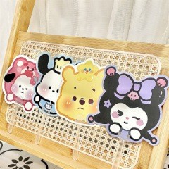 Quạt Nhựa Cầm Tay Hình Gấu Dâu Sanrio Ngộ Nghĩnh Dễ Thương