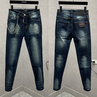 Quần jean bò nam Dsq slimfit xanh đậm trơn mài dập nhăn 3D kẻ sóng thêu logo túi phối xích bạc QJ482P