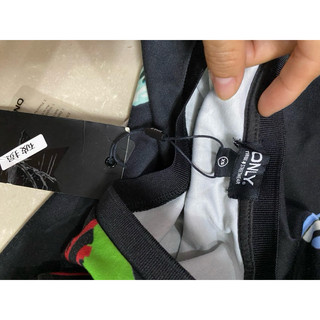 đầm(only..Qc)lỗi màu,dơ,vải nhỏ..