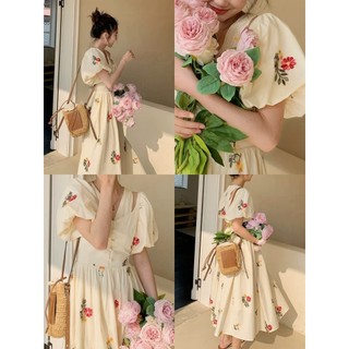 Váy Đầm Maxi Đi Biển, Váy Tiểu Thư Sang Chảnh Dáng Dài Tay Bồng Cổ V Đuôi Cá Chất Vải Thô Cotton Thiết Kế Đi Chơi Đi Tệc