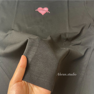 (Aheun.studio )Áo thun tim tay ngắn- chất thun mịn