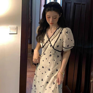 Váy hoa cổ v phối ren midi