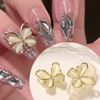 Charm bướm trang trí móng tay
