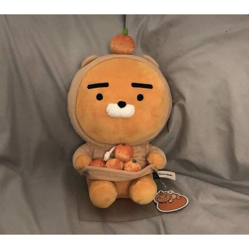 Gấu bông ryan ôm bí cute (có sẵn)