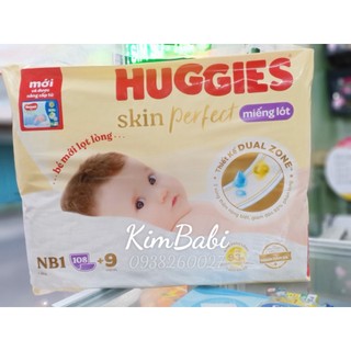 Miếng lót sơ sinh Huggies NB1 108+9 miếng (Bé 5kg), có thể dùng thay BVS