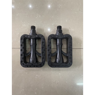 bàn đạp ( pedan ) xe đạp cốt to có bi