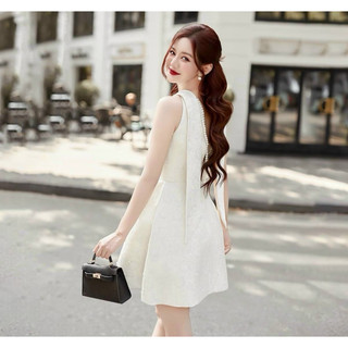 ĐẦM SÁT NÁCH DÂY LƯNG