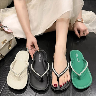 Xỏ ngón đính ngọc mũi tròn