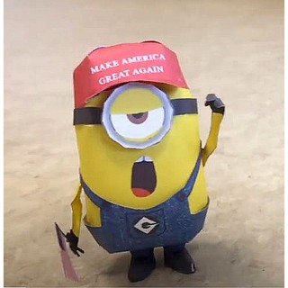 Mô hình giấy 3d nhân vật - minion donald trump