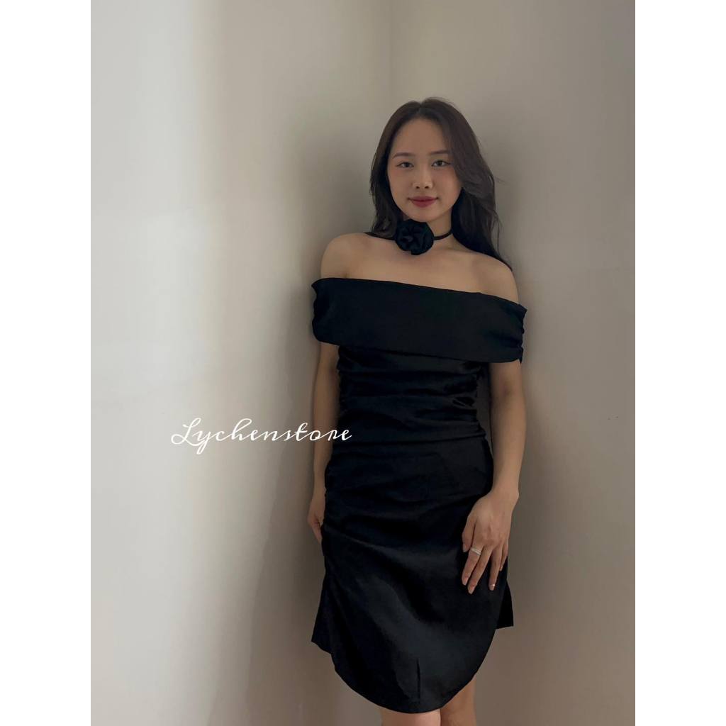 𝐋𝐘𝐂𝐇𝐄𝐍- Đầm trễ vai nhún kèm choker (Emily dress)