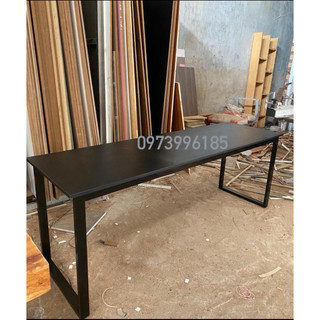 Bàn làm việc bàn máy tính full đen chân hàn lắp ráp d1m8