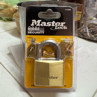 [Hỏa tốc HCM] Ổ khóa Master Lock 1140 EFGDRF thân đồng