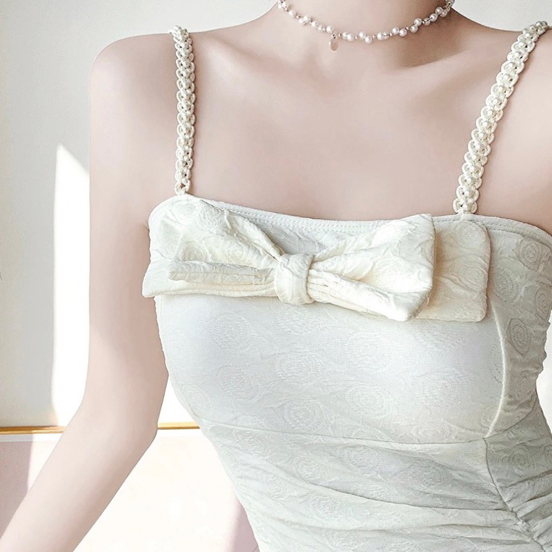Đồ bơi nữ 2 dây liền thân bánh bèo tôn dáng, bikini 1 mảnh quần đùi kín đáo che khuyết điểm màu kem sáng da | BigBuy360 - bigbuy360.vn
