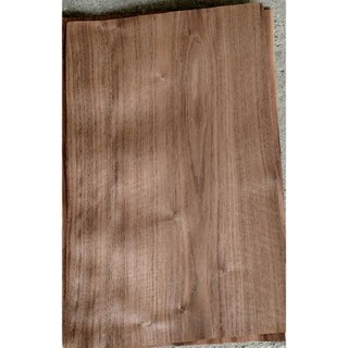 Ván lạng óc chó qc 300*500mm dán thùng loa, tranh, mỹ thuật. 20.000đ/tấm.