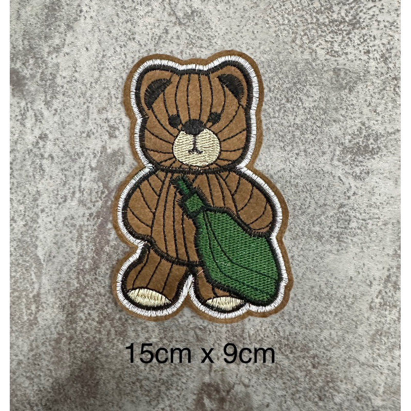 patch vải ủi nhiệt hình gấu nâu đeo túi thêu ủi siêu đẹp . miếng vá quần áo rách