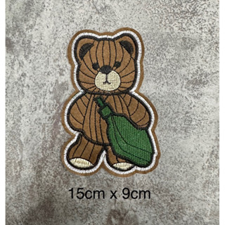 patch vải ủi nhiệt hình gấu nâu đeo túi thêu ủi siêu đẹp . miếng vá quần áo rách